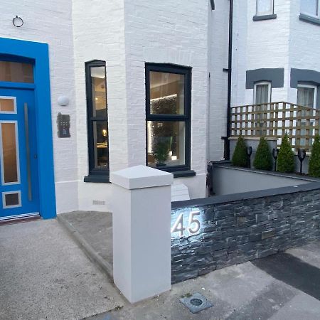 Cloud9 Guest House - By Coastline Retreats - Newly Renovated, Beautiful Ensuite Rooms Near Seafront In Town Centre, Netflix, Superfast Wifi, Communal Kitchen Bournemouth Exterior photo