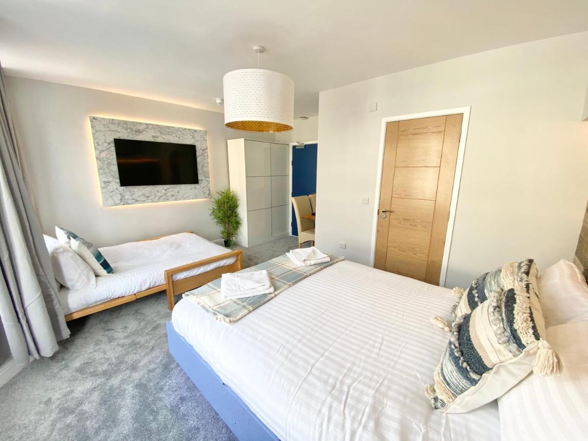 Cloud9 Guest House - By Coastline Retreats - Newly Renovated, Beautiful Ensuite Rooms Near Seafront In Town Centre, Netflix, Superfast Wifi, Communal Kitchen Bournemouth Exterior photo