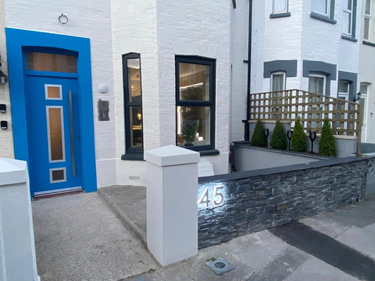 Cloud9 Guest House - By Coastline Retreats - Newly Renovated, Beautiful Ensuite Rooms Near Seafront In Town Centre, Netflix, Superfast Wifi, Communal Kitchen Bournemouth Exterior photo