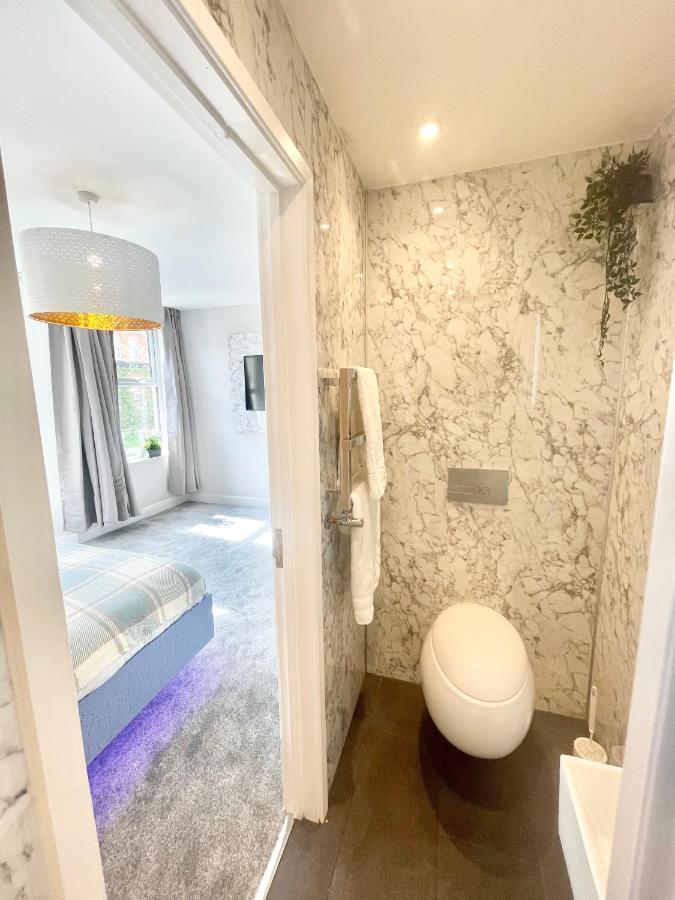 Cloud9 Guest House - By Coastline Retreats - Newly Renovated, Beautiful Ensuite Rooms Near Seafront In Town Centre, Netflix, Superfast Wifi, Communal Kitchen Bournemouth Exterior photo