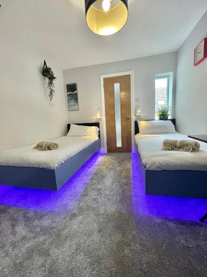 Cloud9 Guest House - By Coastline Retreats - Newly Renovated, Beautiful Ensuite Rooms Near Seafront In Town Centre, Netflix, Superfast Wifi, Communal Kitchen Bournemouth Exterior photo