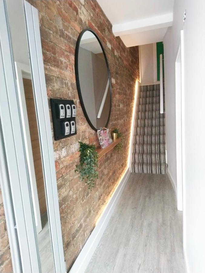 Cloud9 Guest House - By Coastline Retreats - Newly Renovated, Beautiful Ensuite Rooms Near Seafront In Town Centre, Netflix, Superfast Wifi, Communal Kitchen Bournemouth Exterior photo