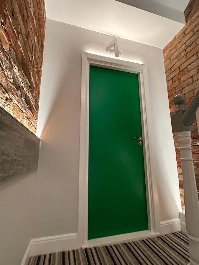Cloud9 Guest House - By Coastline Retreats - Newly Renovated, Beautiful Ensuite Rooms Near Seafront In Town Centre, Netflix, Superfast Wifi, Communal Kitchen Bournemouth Exterior photo